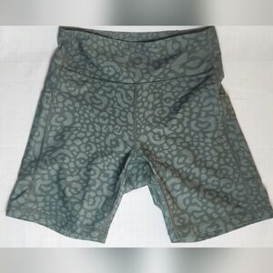 Tek Gear Olive Patterned Women Bike Shorts